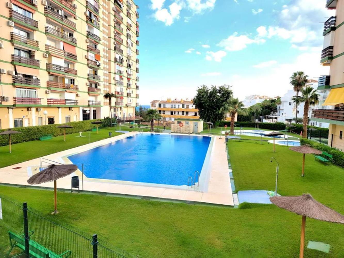 Apartamento Las Naciones Studio Benalmádena Exterior foto